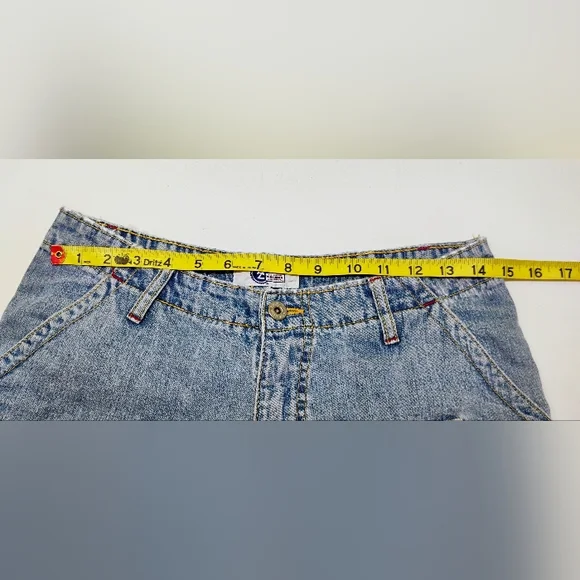 Y2K Arizona Denim Cargo Shorts Women Sz 9 High Rise Blue Jean Pockets N1 - Picture 4 of 9